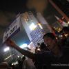 -8월 17일 오후 서울광장에서 4만여 명이 모인 ‘국정원 정치 공작 규탄 제8차 범국민촛불대회’를 열고 박근혜 정부의 책임을 요구하고 있다. 