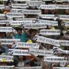-새 노조를 만들고 7월 1일 파업에 돌입한 KBS 노동자들이 여의도 본관 앞에서 조합원 총회를 열었다.