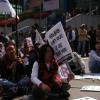 우리는 이주노동자를 환영한다.-2007년 4월 29일 오후 서울역 광장에서 단속추방 중단, 미등록이주노동자 전면합법화, 노동권 확보를 위한 이주노동자 대회가 열렸다.