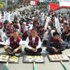 우리는 이주노동자를 환영한다.-2007년 4월 29일 오후 서울역 광장에서 단속추방 중단, 미등록이주노동자 전면합법화, 노동권 확보를 위한 이주노동자 대회가 열렸다.