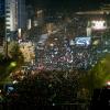 -민중총궐기가 열린 11월 12일 오후 서울 광화문 일대에서 1백만 명의 시민들이 박근혜 퇴진을 촉구하고 있다.