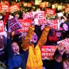 -민중총궐기가 열린 11월 12일 오후 서울 광화문 일대에서 1백만 명의 시민들이 박근혜 퇴진을 촉구하며 촛불을 밝히고 있다.