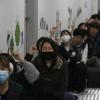 -11월 8일 오후 한국잡월드 강사 노동자들이 자회사 전환 반대, 직접고용을 요구하며 이사장실이 있는 사무동 복도를 이틀째 점거 농성하고 있다.