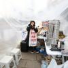 -한국잡월드 비정규직노동자들이 청와대 앞에서 자회사 전환 반대 직접고용을 요구하며 집단 단식농성을 벌이고 있다.