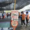-7월 1일자로 대량 해고당한 톨게이트 수납원 노동자들이 “자회사가 아닌 직접고용”을 요구하며 한국도로공사 서울영업소 앞과 캐노피 위에서 농성을 하고 있다. 