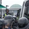 -금속노조가 7월 16일 서울 여의도 국회 앞에서‘노동법 개악 분쇄, 총파업 투쟁 승리 금속노조 결의대회’를 열고 있다. 