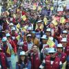 -행진으로 청와대 앞, 효자동 치안센터 앞에 모인 이주노동자들이 마무리 집회를 열고 있다.