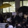  “홍콩 항쟁에 연대를”-토론회가 끝나고 학생회관 앞에서 참가자들이 홍콩 민주화 시위 지지 집회를 열고 있다.