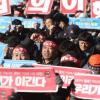 -11월 20일 오후 철도 노동자들이 서울역 광장에서 ‘철도노조 총파업선포 결의대회’를 열고 있다.