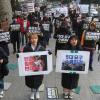 -홍콩 항쟁을 지지하는 학생・청년들이 서울 중구 주한 중국대사관 인근에서 집회를 열고 홍콩 항쟁을 지지하고 있다.