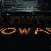 -집회 참가자들이 전쟁 반대의 뜻을 담아 촛불로 만든  ‘NO WAR’