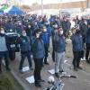 -서울 송파구 서울복합물류센터에서 이틀째 파업 농성 중인 롯데택배 노동자들이 집회를 열고 있다.   