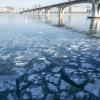 -기상청이 올 겨울 처음으로 한강 결빙이 관측됐다고 밝힌 1월 9일 오후 서울 원효대교 인근 한강이 얼음으로 뒤덮여 있다.