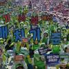-전국의 학교 급식 노동자 5000여 명이 10월 15일 오후 서울 삼각지역 인근에서 모여 ‘전국 학교 급식 노동자대회’를 열고 학교 급식실 적정인원 충원, 환기시설 개선 등을 요구하고 있다.