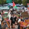 -집회를 마친 참가자들이 집회장을 출발해 시청역과 광화문역을 지나 주한 이스라엘 대사관 인근까지 행진하고 있다.