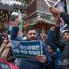 -1월 27일 오후 집회를 마친 참가자들이 인사동 길을 행진하고 있다. 참가자들은 광화문역, 인사동, 종로 거리를 지나 서울 주한 이스라엘대사관 인근까지 행진을 했다.